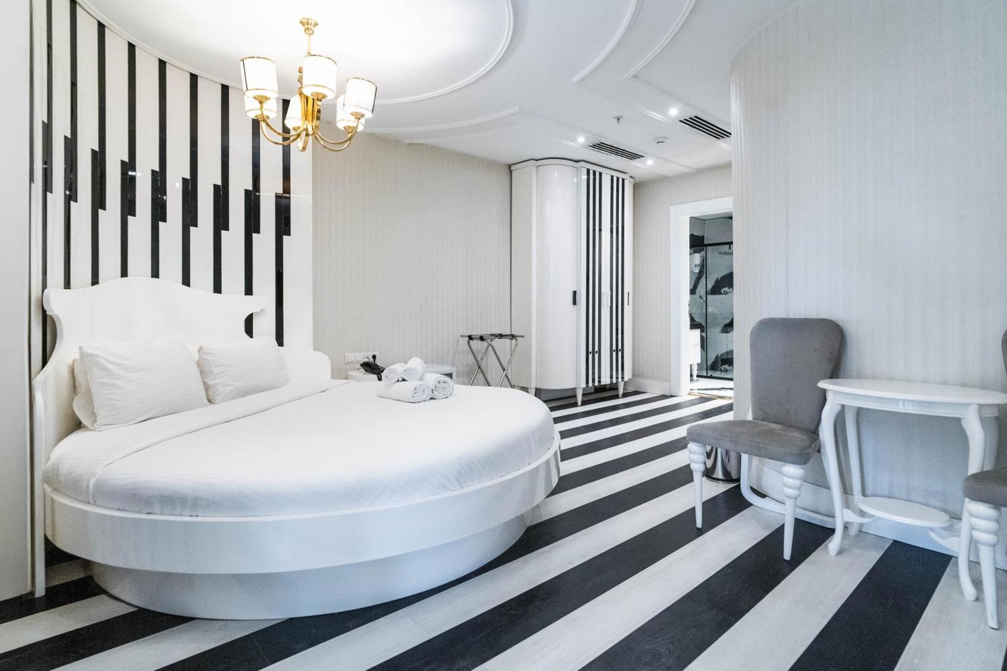 Golden Pars Hotel (Adults Only) Bursa Exteriör bild