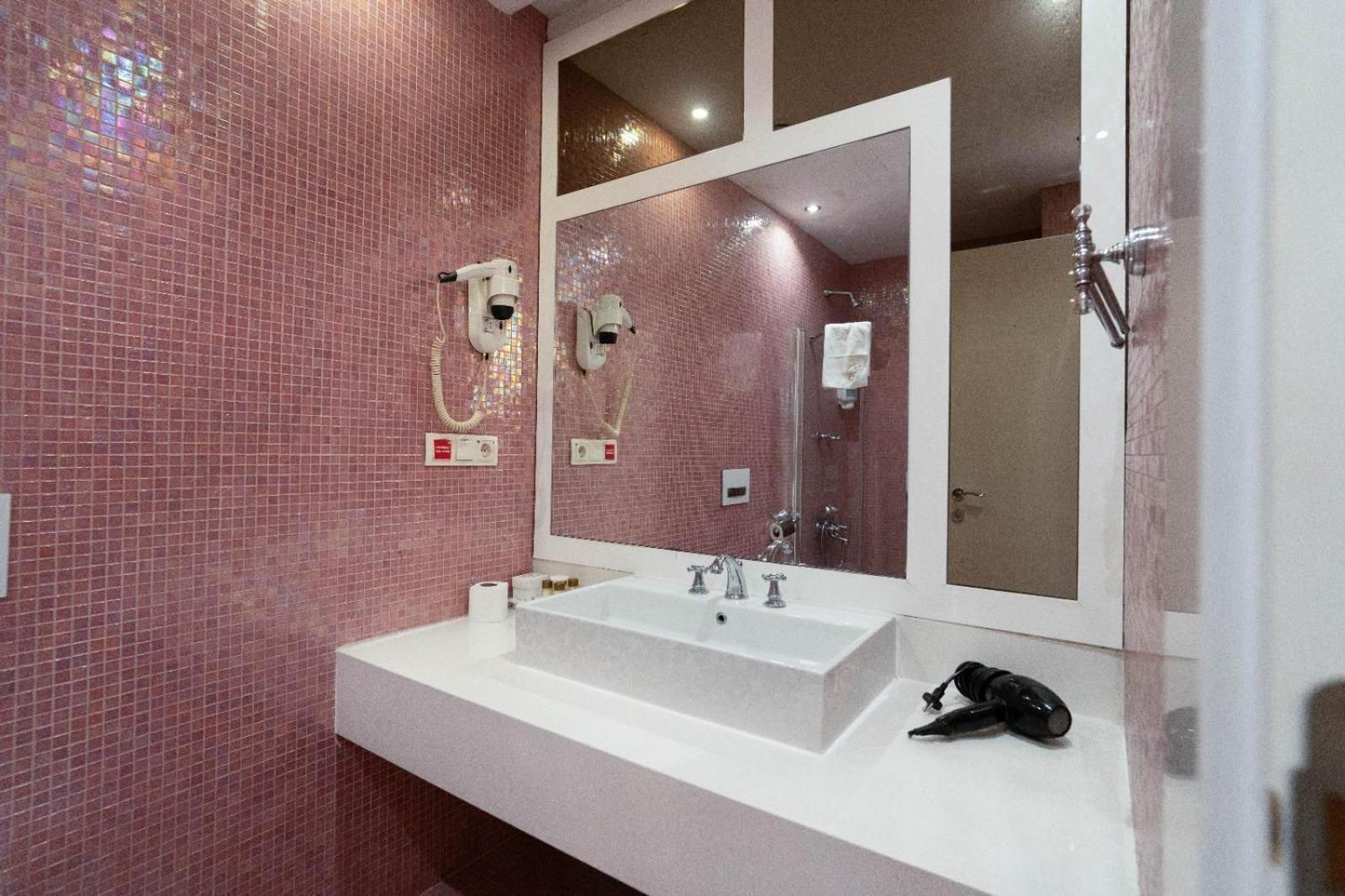 Golden Pars Hotel (Adults Only) Bursa Exteriör bild